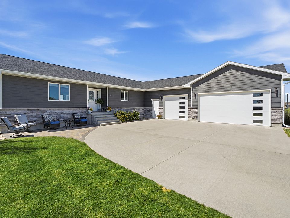 1st image of 3308 Canal Cir