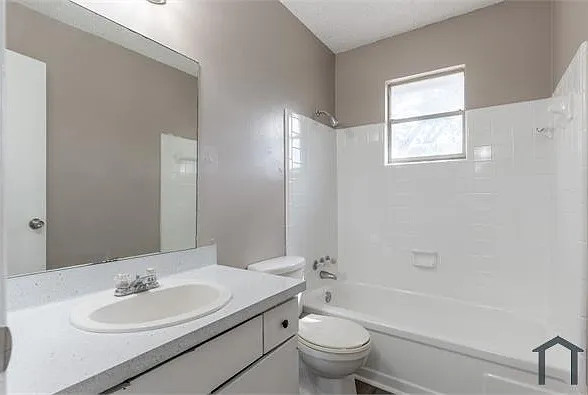 6309 S Owasso Ave — Photo 13