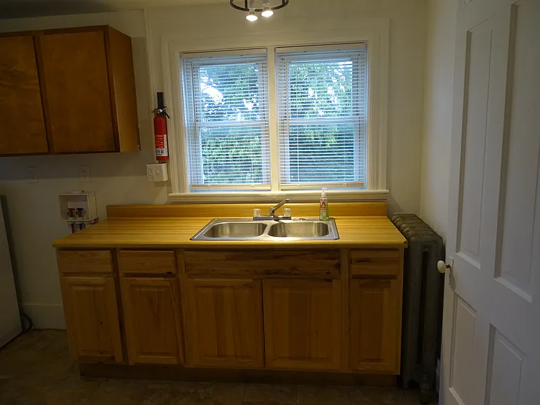 435B Winchester Ave — Photo 1