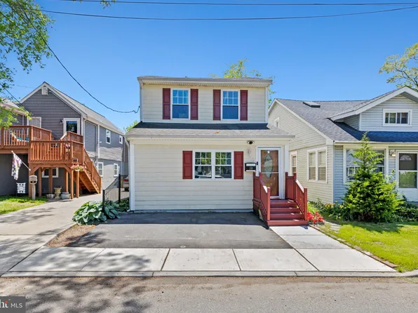 38 Collins St, Keansburg, NJ 07734