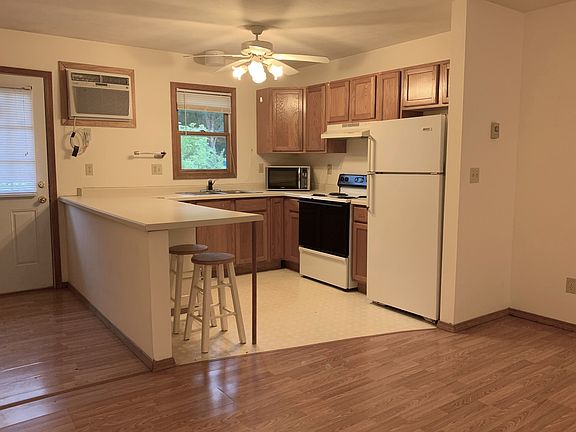 3rd image of 14 Mara Ln APT B