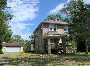 2S385 Madison St, Wheaton, IL 60189