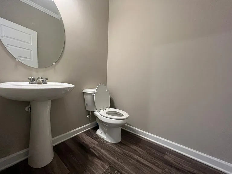 110 Squarewood Ln — Photo 7