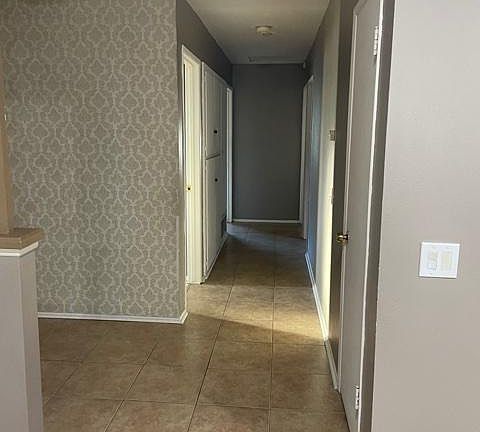 5th image of 8152 Monticello Cir