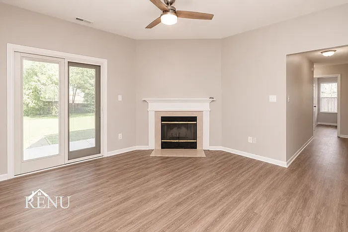 2710 Lucas Dr — Photo 7