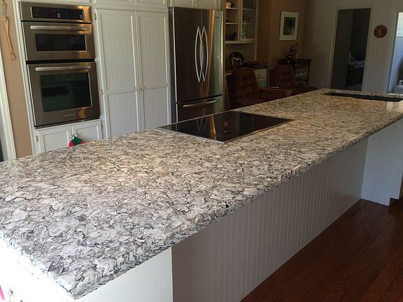 12' quartz island w/ seating