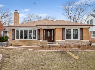 7030 N Hiawatha Ave, Chicago, IL