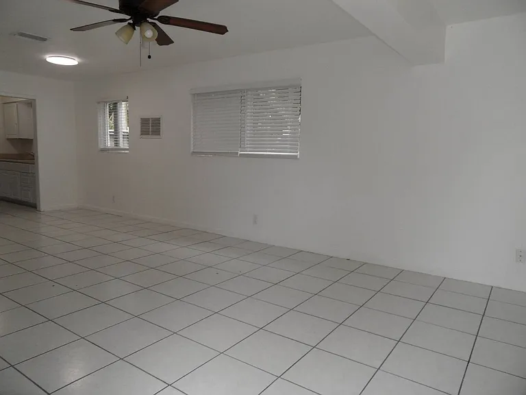 3021 NE 7th Ave #D — Photo 9