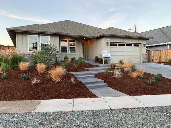 3551 Flintwood Dr, Santa Rosa, CA 95404