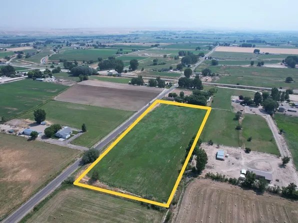 2 Southeast Ave, New Plymouth, ID 83655