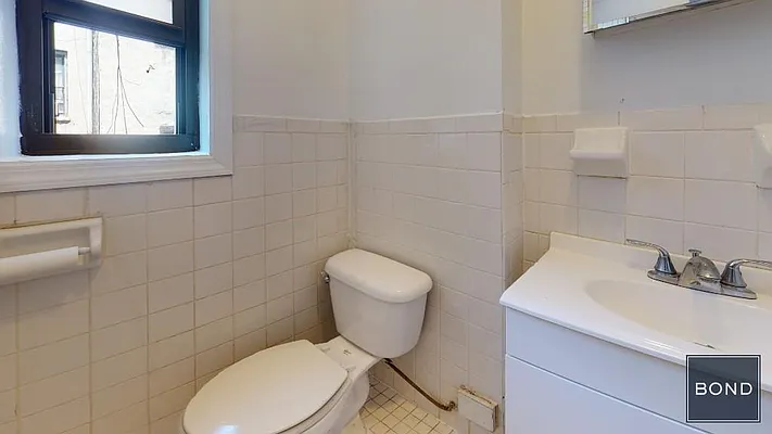 Rented by Bond New York | media 13