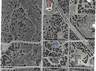 106 Ste Drt Vic Rte #R, Littlerock, CA 93543