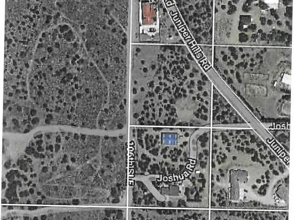 106 Ste Drt Vic Rte #R, Littlerock, CA 93543