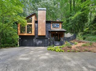 94 Skyland Dr, Roswell, GA 30075