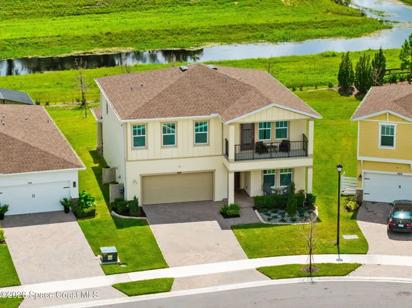 660 Veridian Cir NW, Palm Bay, FL 32907