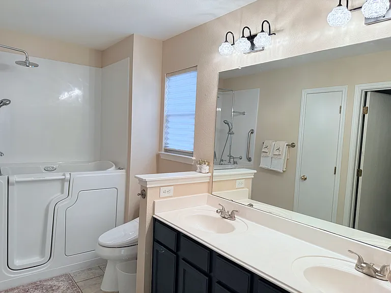 207 Knights Row — Photo 10