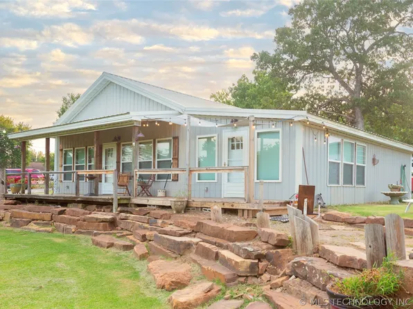 10 Tugmon Rd, Eufaula, OK 74432