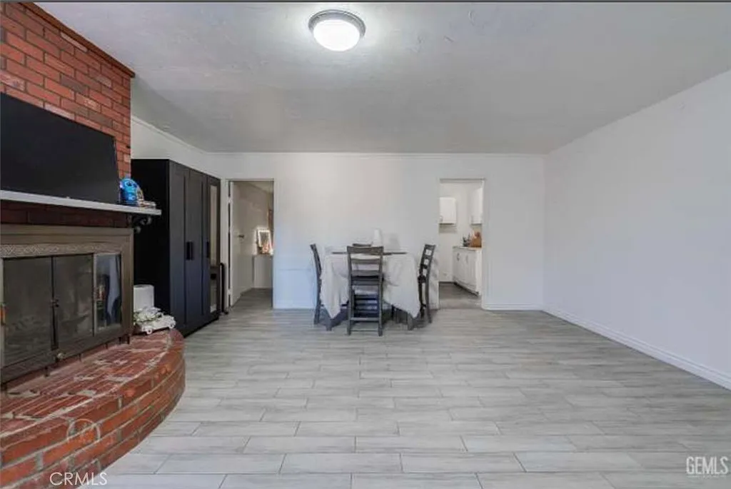 1 bed, 650 sqft, $1,200 — Photo 2