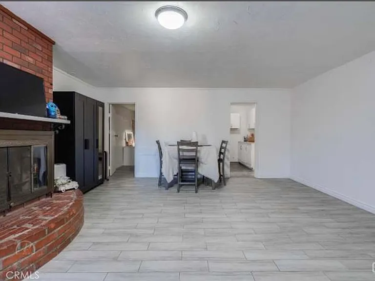 37 Garden Dr — Photo 2