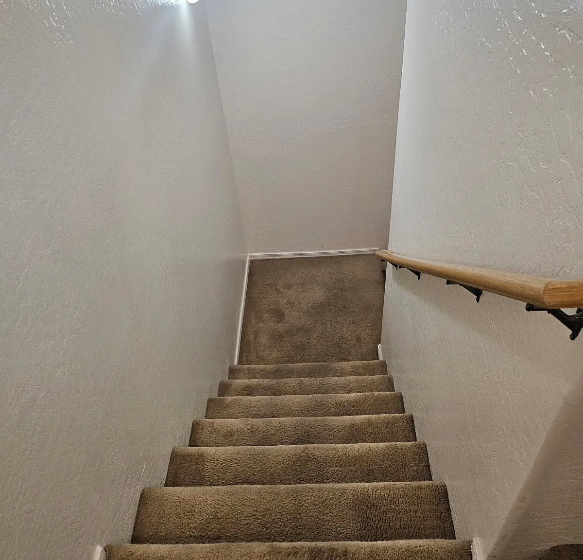 4 bed, 1618 sqft, $2,200 — Photo 4