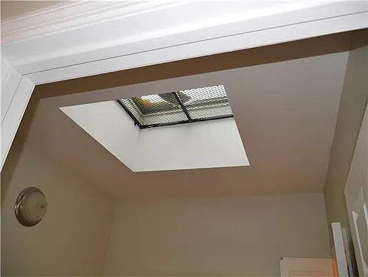 Rented by Avenue Sotheby's International Realty | media 30