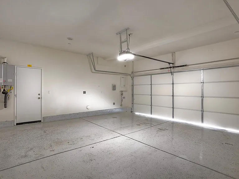 40530 Melrose Dr — Photo 29