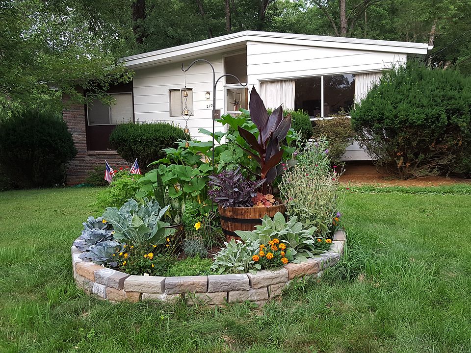 1st image of 2701 Bowling Green Dr