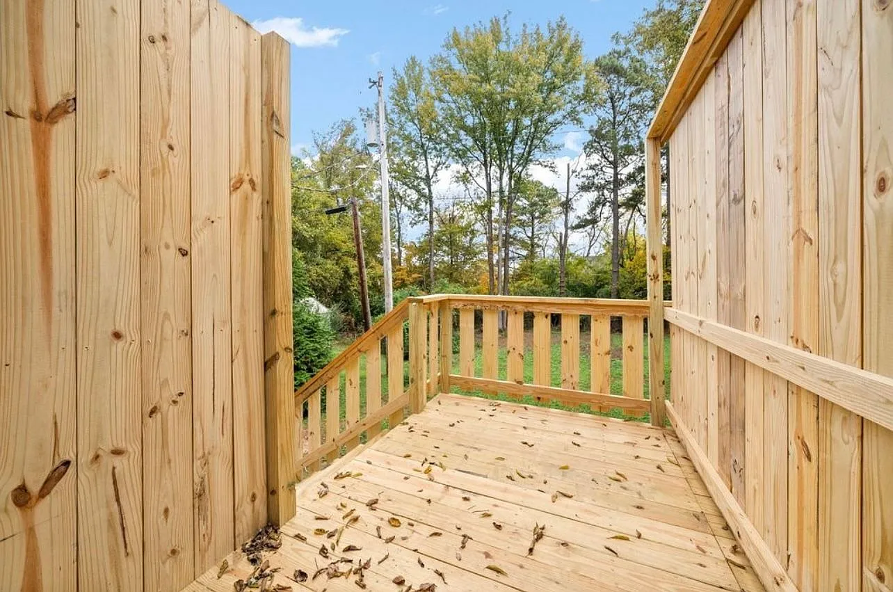 2 bed, 1.0 bath, 800 sqft, $1,025 — Photo 4