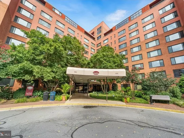1021 Arlington Blvd APT 241, Arlington, VA 22209
