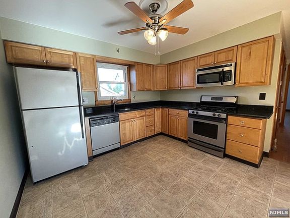2nd image of 48 Fairmount Ave Floor 2