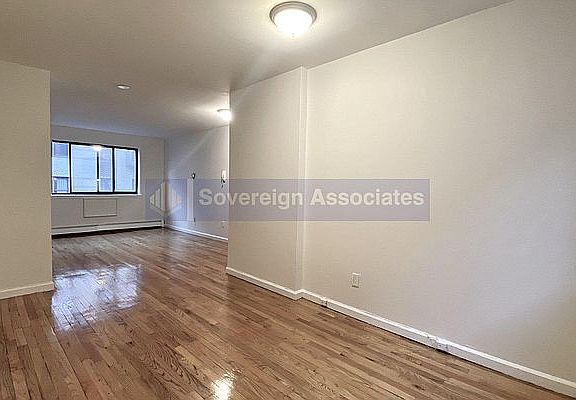 5th image of 30 Cooper St #2B
