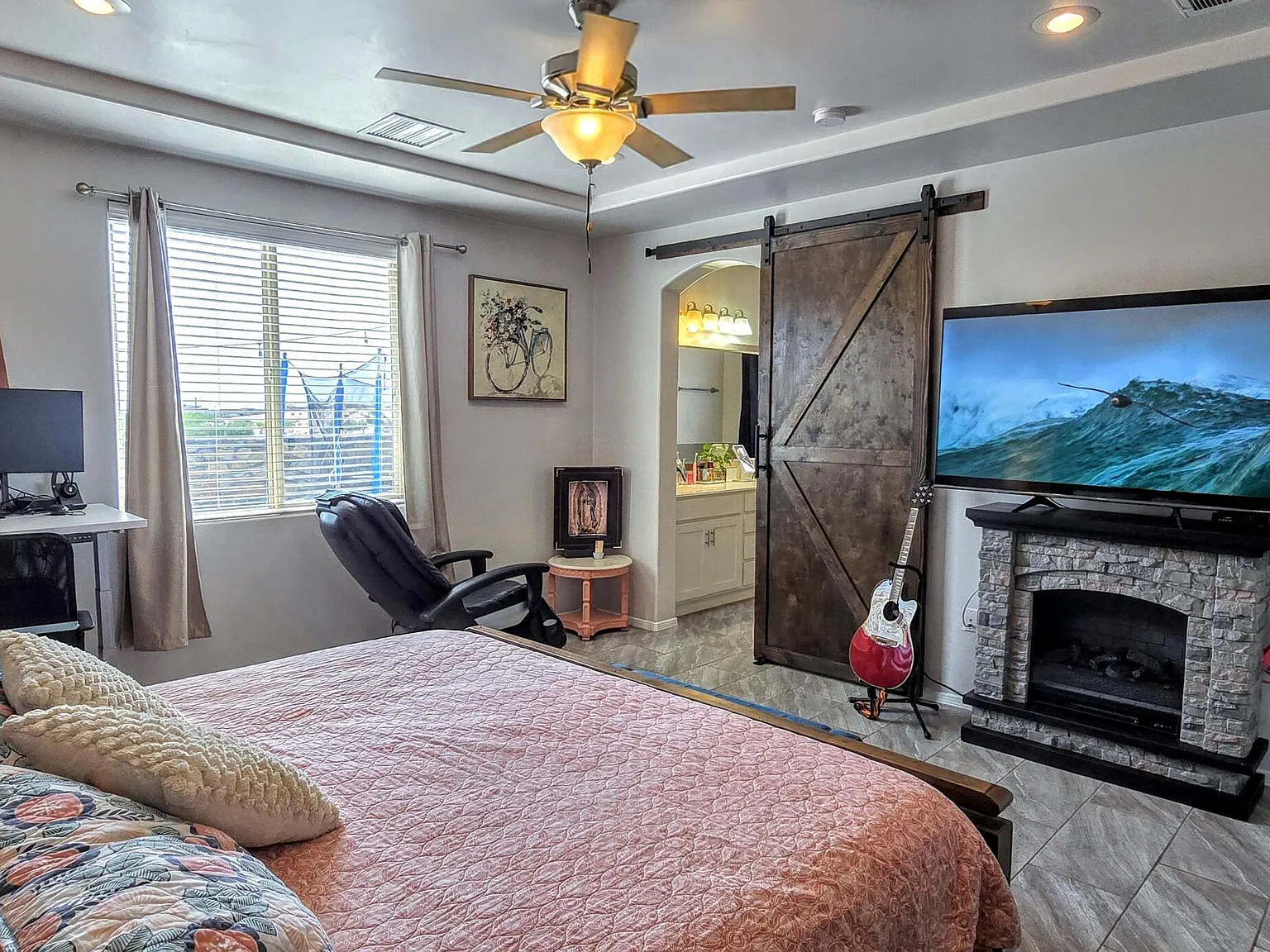 3 bed, 2.0 bath, 1662 sqft, $1,990 — Photo 4
