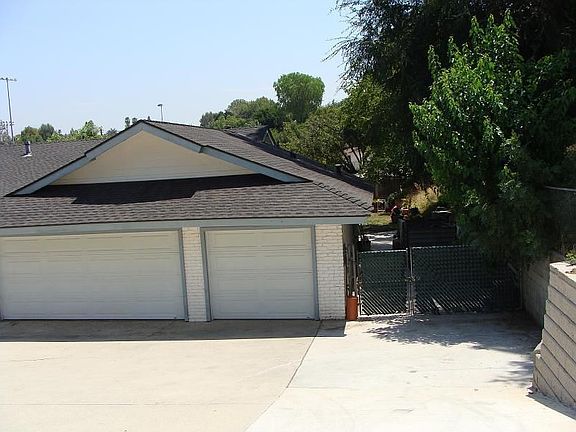 2nd image of 404 S Citrus St