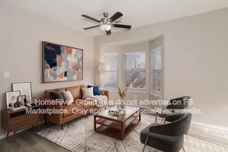 4 bed, 2.5 bath, 1721 sqft, $2,225 — Photo 3