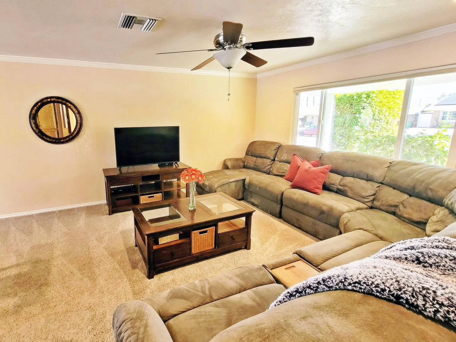 2 bed, 1064 sqft, $6,000 — Photo 4