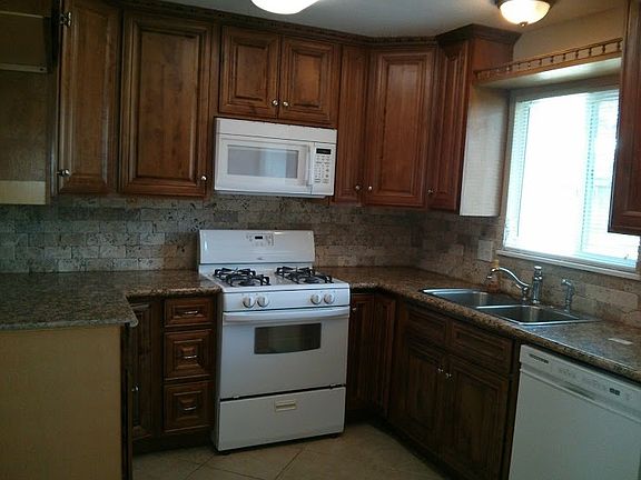 5th image of 6108 Villa Capri Ct