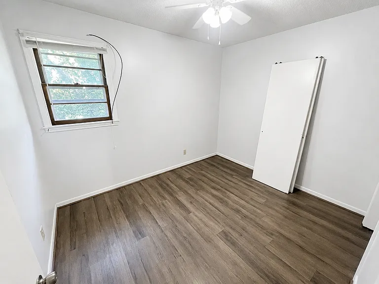 730 E Culton St #4 — Photo 6