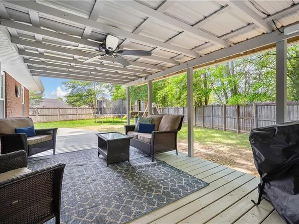 2037 Milton Ct, Mobile, AL 36695