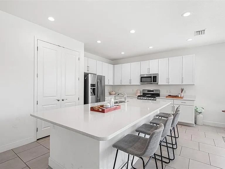 3101 Hollow Hickory Pl — Photo 7