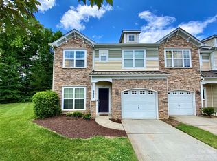 5621 Tipperlinn Way, Charlotte, NC 28278