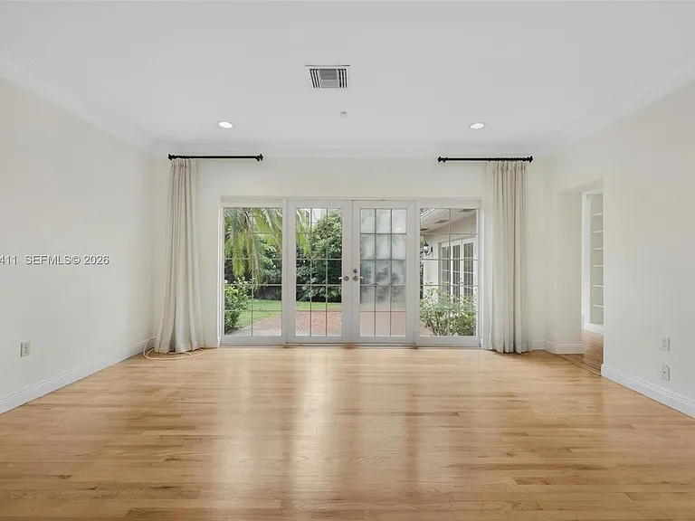 1246 Algardi Ave — Photo 22