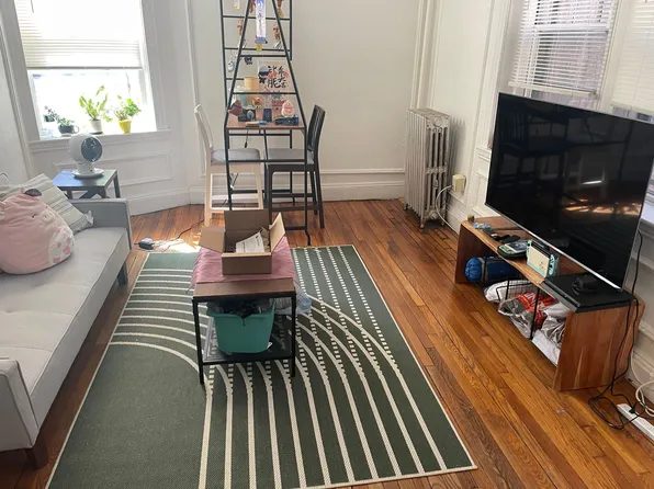 11 James St, Brookline, MA