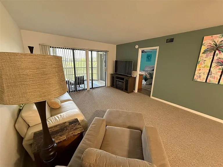 175 Kings Hwy #1127 — Photo 8