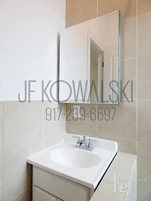 Rented by Hecht Group | media 37