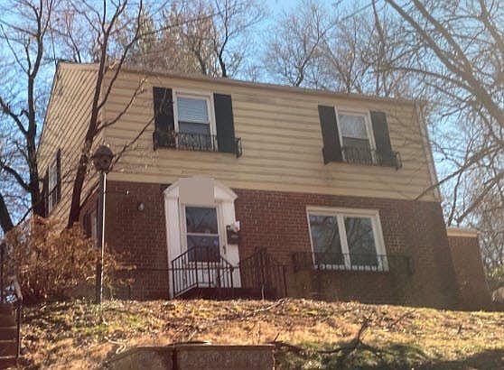 3rd image of 6721 Knollbrook Dr