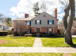 161 Vendome Rd, Grosse Pointe Farms, MI 48236