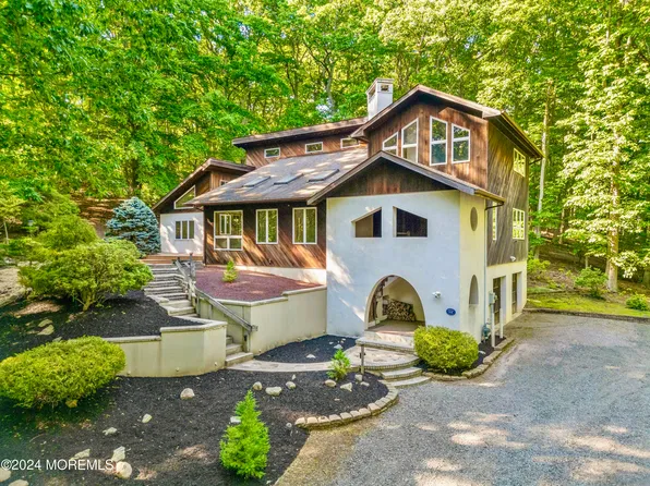 418 Stagecoach Road, Millstone, NJ 08510