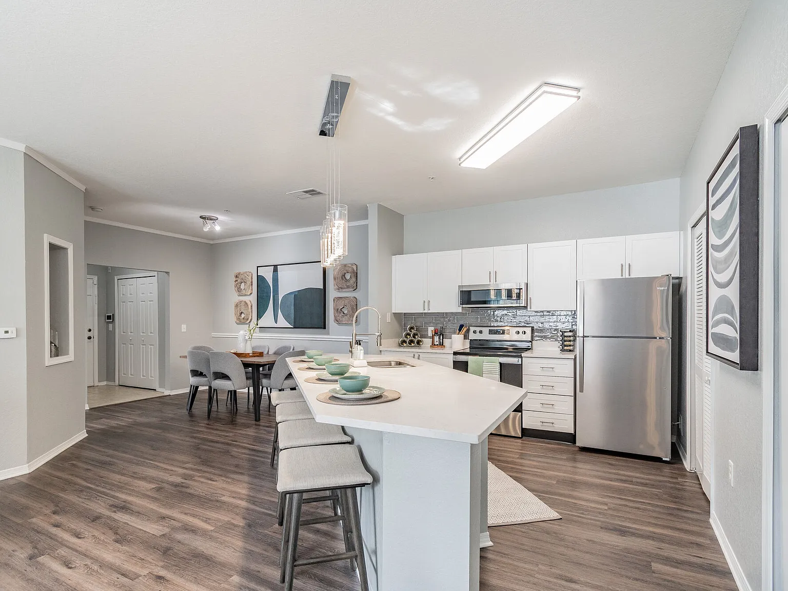 THE PARQ AT CROSS CREEK — Photo 2