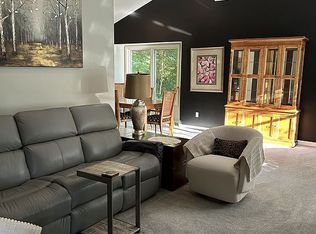 1423 Cool Creek Dr, Carmel, IN 46033