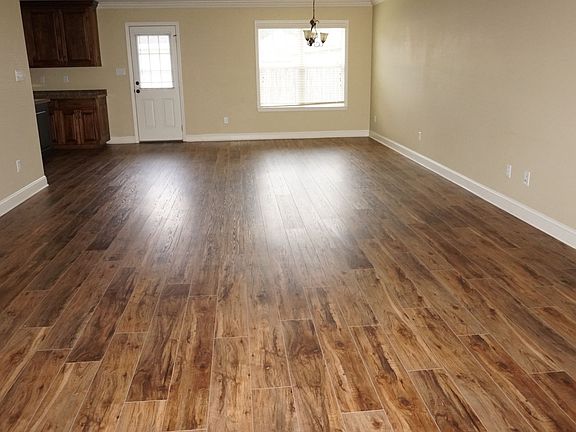 2nd image of 3915 Sierra Ct